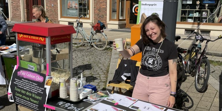 Wir bereicherten den Klima-Aktions-Tag im September mit einem spannenden Fast Fashion-Quiz und frischem Popcorn.